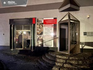 Ďalší nočný výbuch bankomatu, tentoraz vo Vrbovom