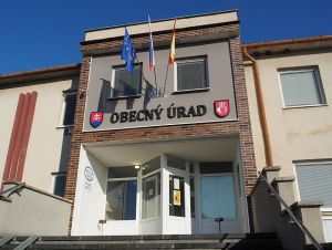 Kto chce byť starostom v okrese Hlohovec? Zoznam kandidátov od Bojničiek po Žlkovce