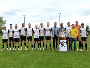 V Dolnom Lopašove spojili futbal s oslavami, Branislav Hečko mal päťdesiatku