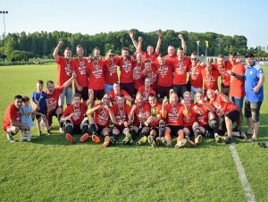 Futbal, 8. liga B: Drahovce po výhre vo Veľkých Kostoľanoch oslavujú postup
