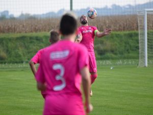 Futbal, 5. liga: Piešťany s ďalšou remízou, Hlohovec aj Horná Krupá zvíťazili