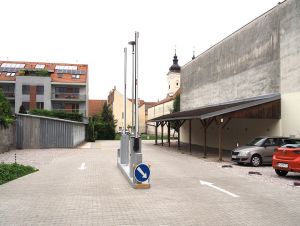 Na Františkánskej ulici v Trnave sú nové parkovacie miesta,  postarali sa o ne jezuiti