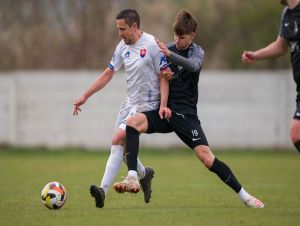 Futbal, 9. liga: Béčko Vrbového, Ostrov, Naháč aj Vlčkovce strelili šesť gólov