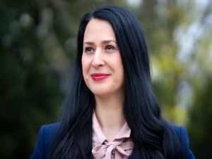 Bude mať Hlohovec prvýkrát primátorku ženu? Lucia Loskotová ohlásila kandidatúru