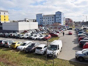 Vodičom pribudnú na parkoviskách typu B informácie o voľných miestach