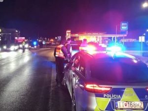 Na tuningovom zraze v Trnave rozdali policajti 40 blokových pokút