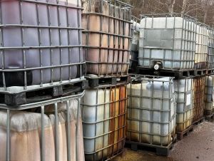 Nebezpečný odpad zo skládky Vlčie hory by mali zlikvidovať už v lete