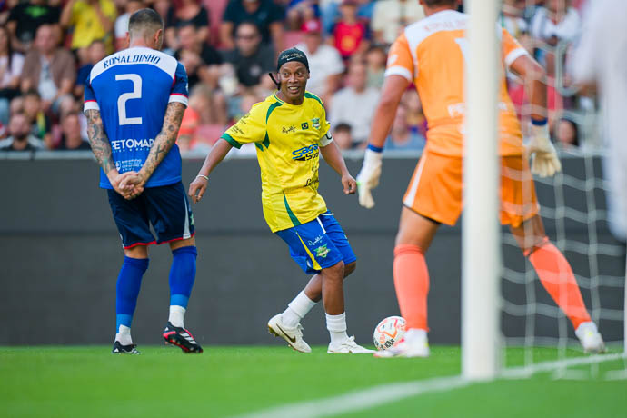 Ronaldinho ukázal v Trnave technické finesy, hľadisko bolo vypredané
