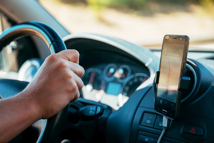 Aké držiaky na mobil do auta poznáme a ktorý je pre vás vhodný? | TRNAVSKÝ  HLAS